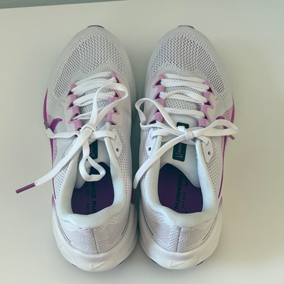 Nike Women's White and Pink Pegasus 41 - Picture 3 of 7